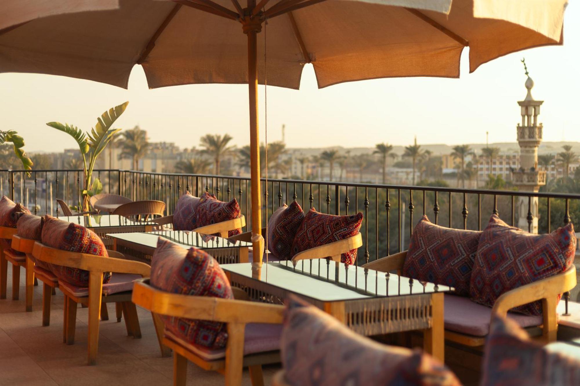 Kafret el-Gabal Almas Pyramids View Hotel מראה חיצוני תמונה